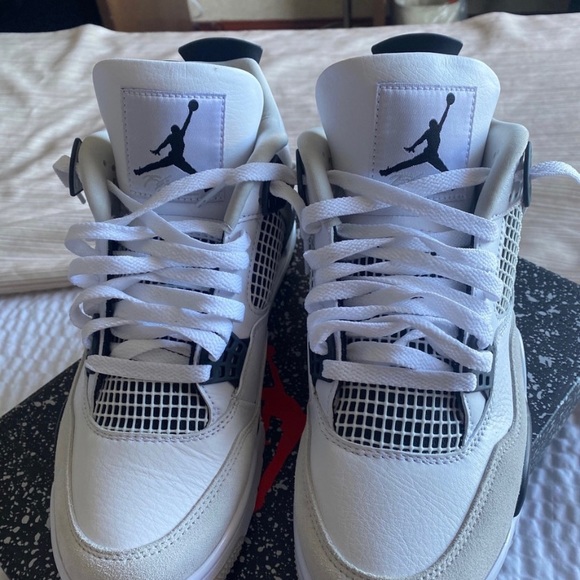 Air jordan 4 military black size 9.5 - Picture 2 of 4